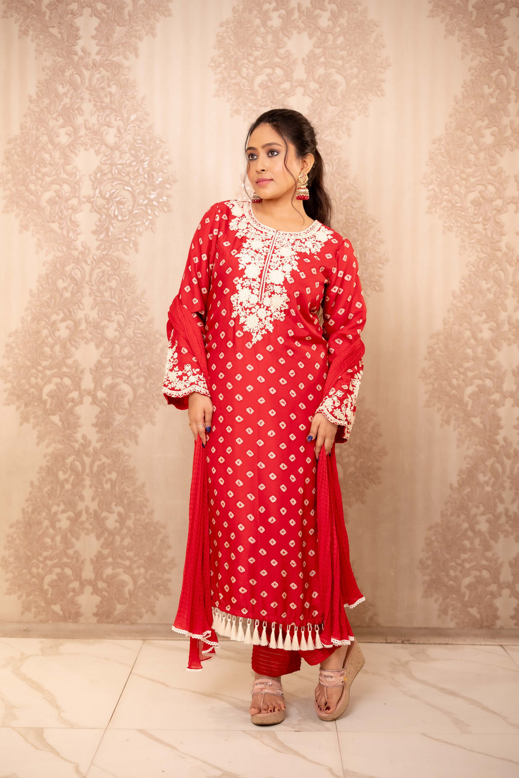 Aarohi Classic (Straight Pant Kurta with Crushed Chunni)
